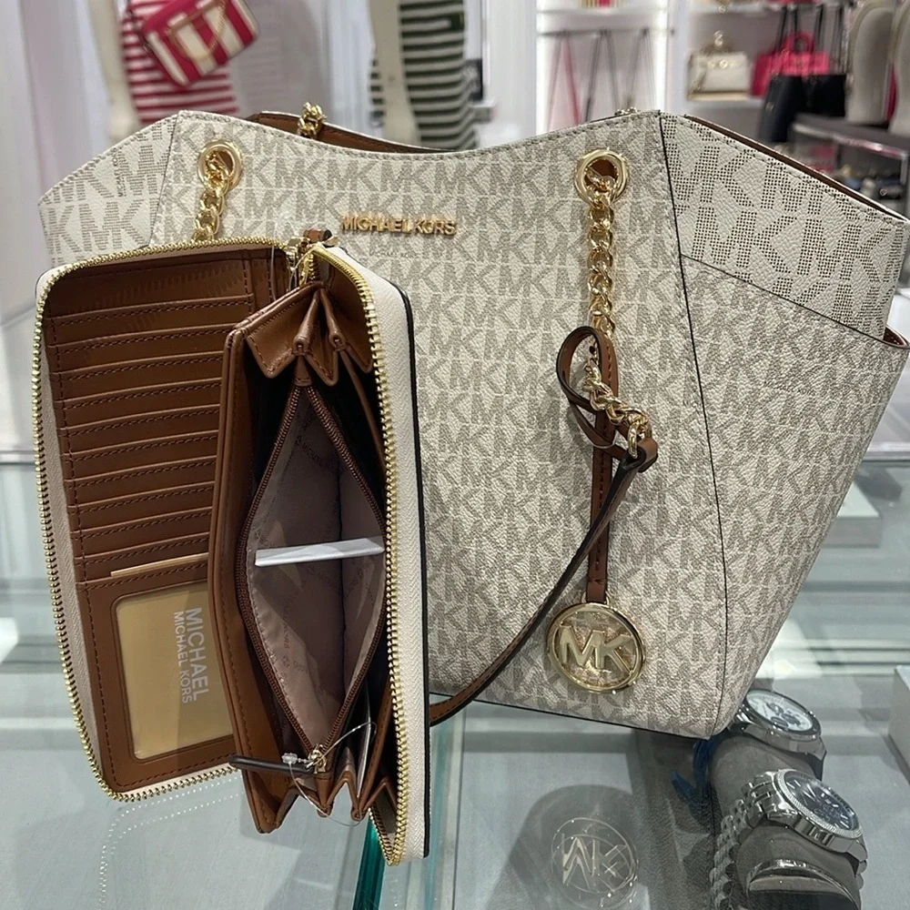 MICHAEL KORS  Jet Set Lg Shoulder Bag & JST Lg Travel CONTINENTAL wallet-wristlt